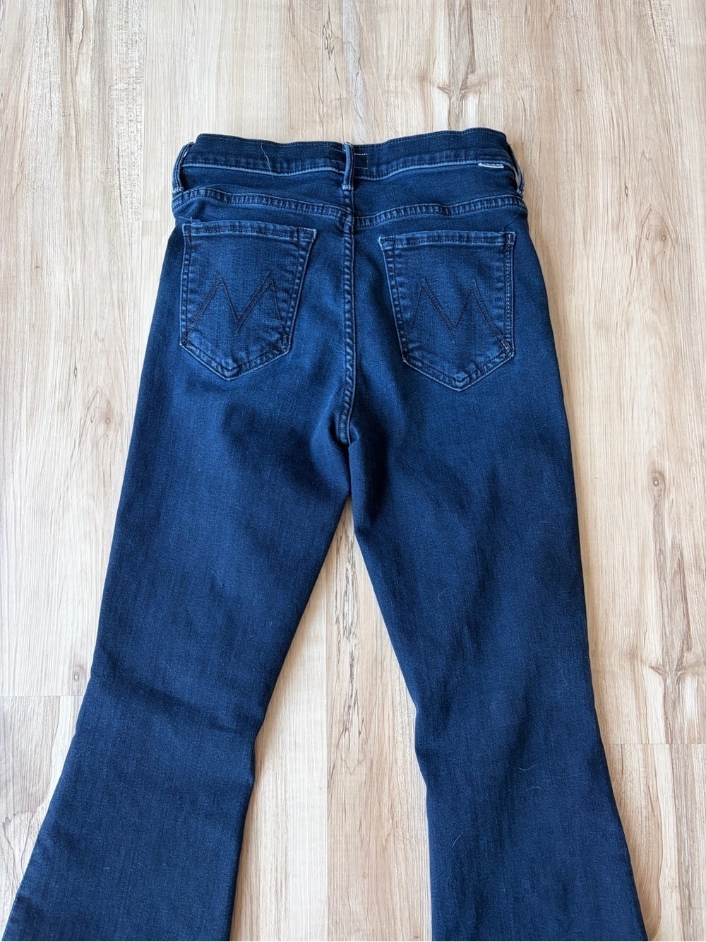 Mother Weekender Mid Rise Fray Jeans - Picture 8 of 11